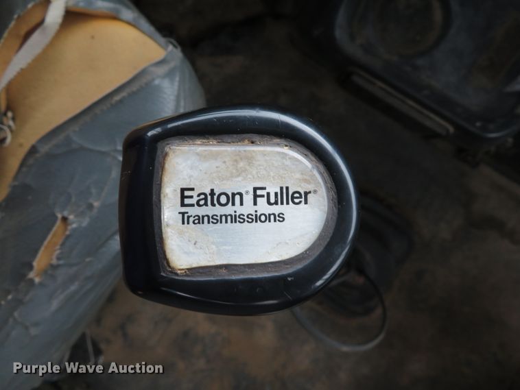 image for item DH1628 1995 White GMC WG crane truck