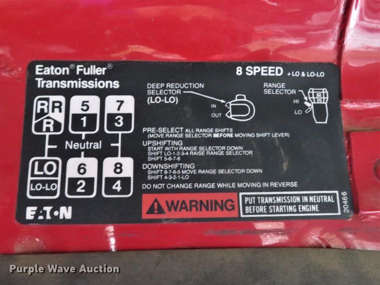 image for item DH1628 1995 White GMC WG crane truck