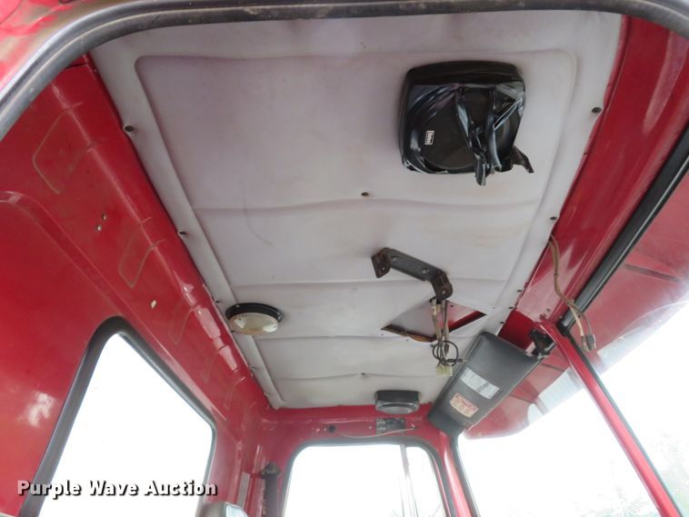 image for item DH1628 1995 White GMC WG crane truck