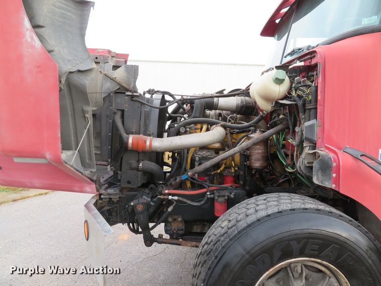 image for item DH1628 1995 White GMC WG crane truck