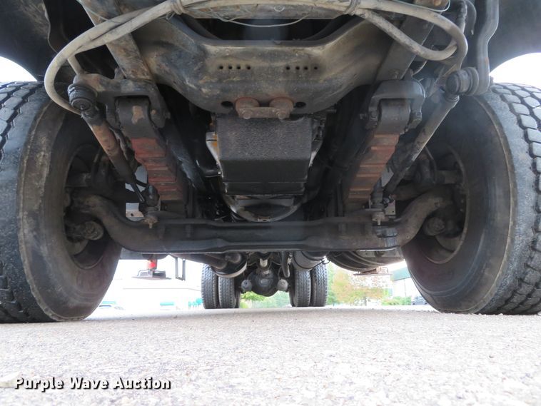 image for item DH1628 1995 White GMC WG crane truck