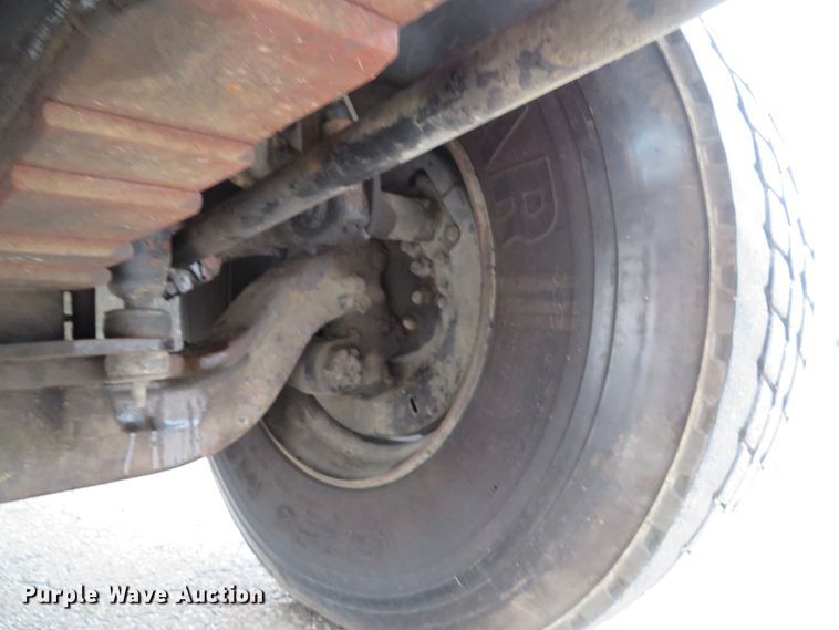 image for item DH1628 1995 White GMC WG crane truck