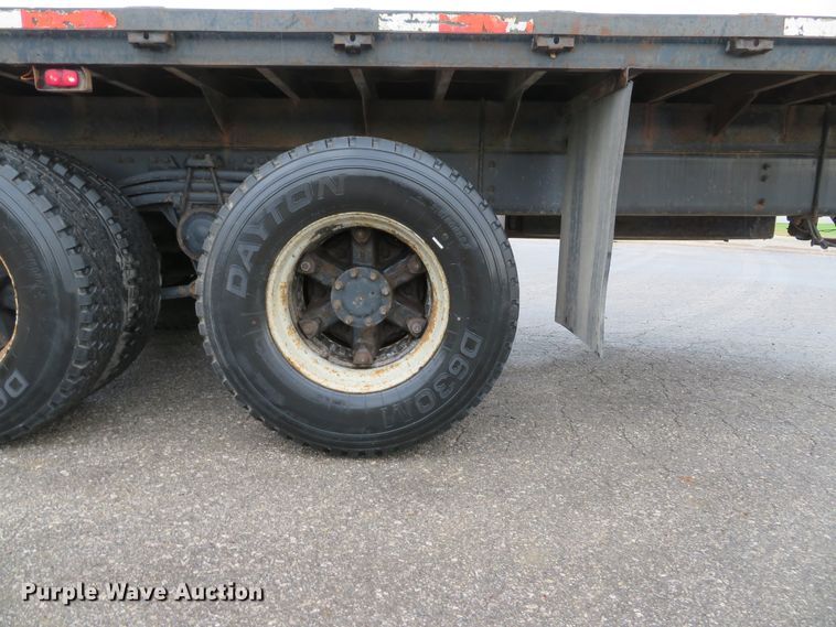 image for item DH1628 1995 White GMC WG crane truck