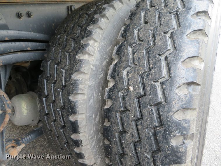 image for item DH1628 1995 White GMC WG crane truck