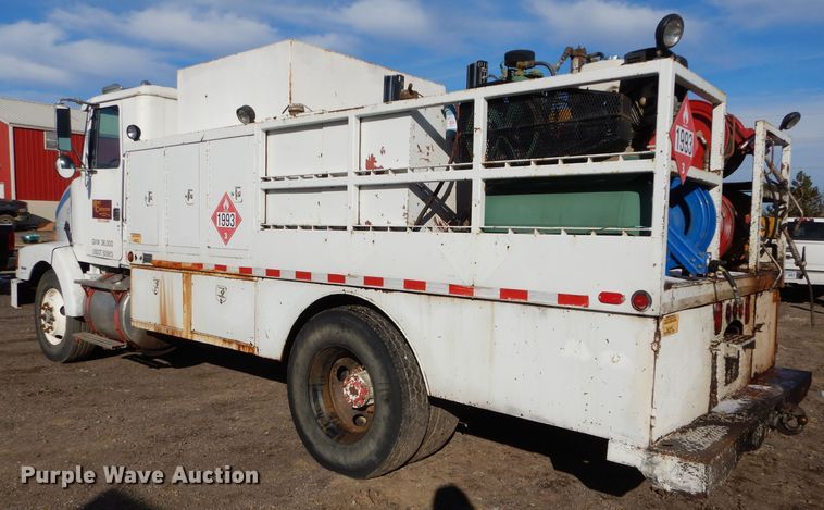 image for item DH2711 1994 White GMC WIA service truck