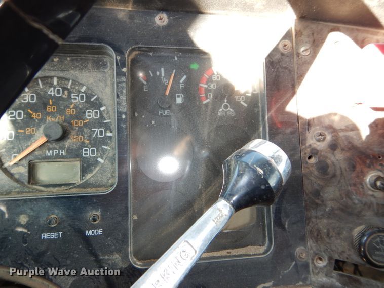 image for item DH2711 1994 White GMC WIA service truck