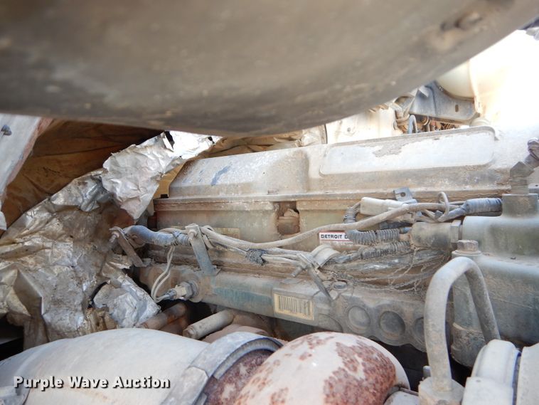 image for item DH2711 1994 White GMC WIA service truck