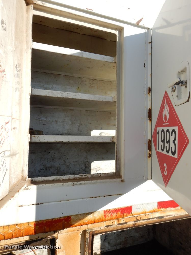 image for item DH2711 1994 White GMC WIA service truck