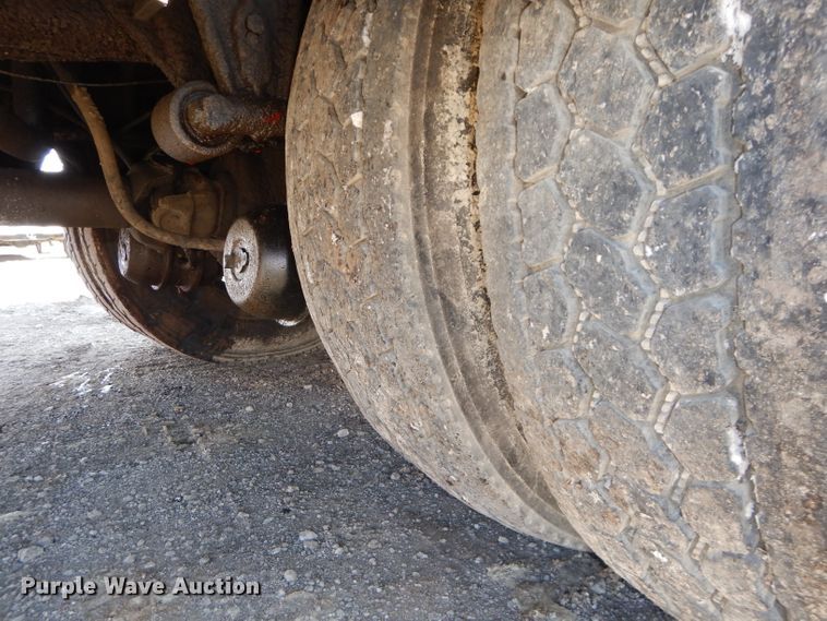 image for item DH2711 1994 White GMC WIA service truck