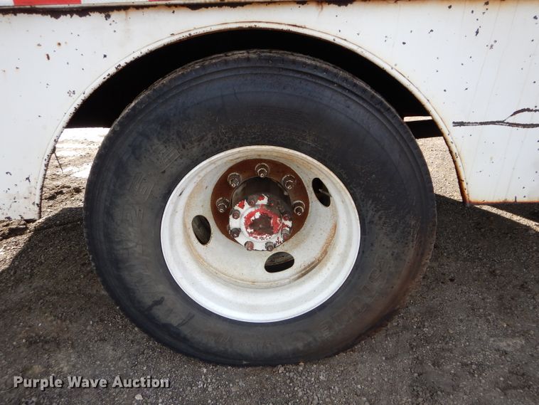 image for item DH2711 1994 White GMC WIA service truck