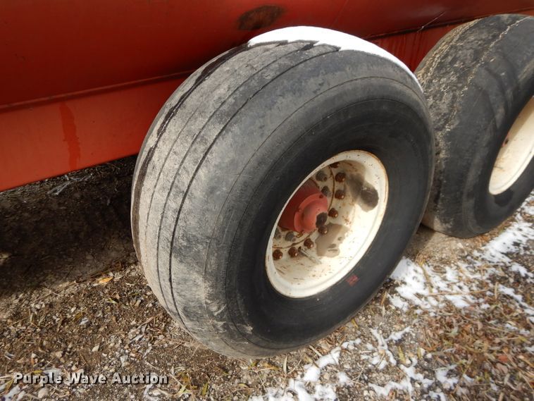 image for item DH2714 Calumet S3750 water wagon