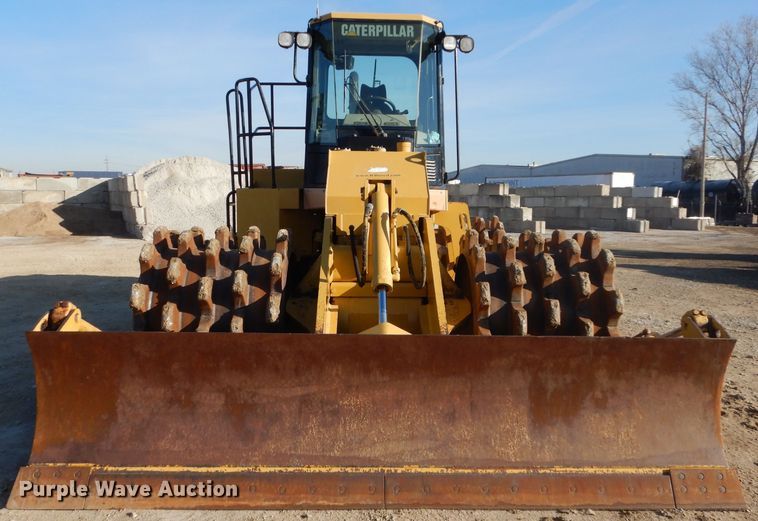 image for item DH2718 2008 Caterpillar 815F Series II soil compactor