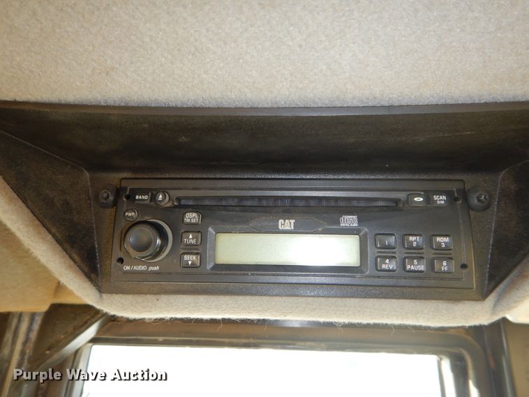 image for item DH2718 2008 Caterpillar 815F Series II soil compactor