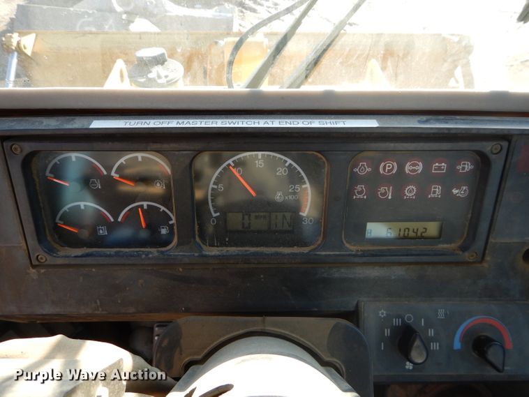 image for item DH2718 2008 Caterpillar 815F Series II soil compactor