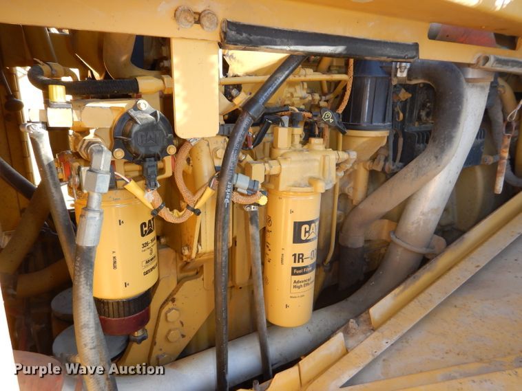 image for item DH2718 2008 Caterpillar 815F Series II soil compactor