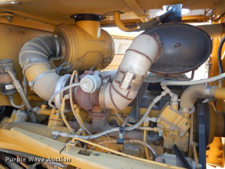 image for item DH2718 2008 Caterpillar 815F Series II soil compactor