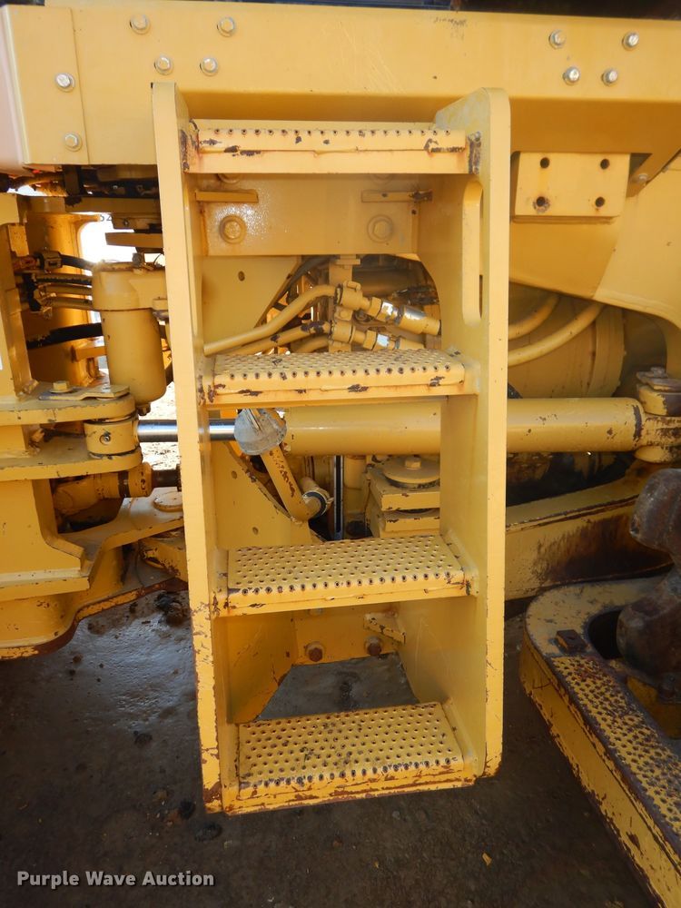 image for item DH2718 2008 Caterpillar 815F Series II soil compactor