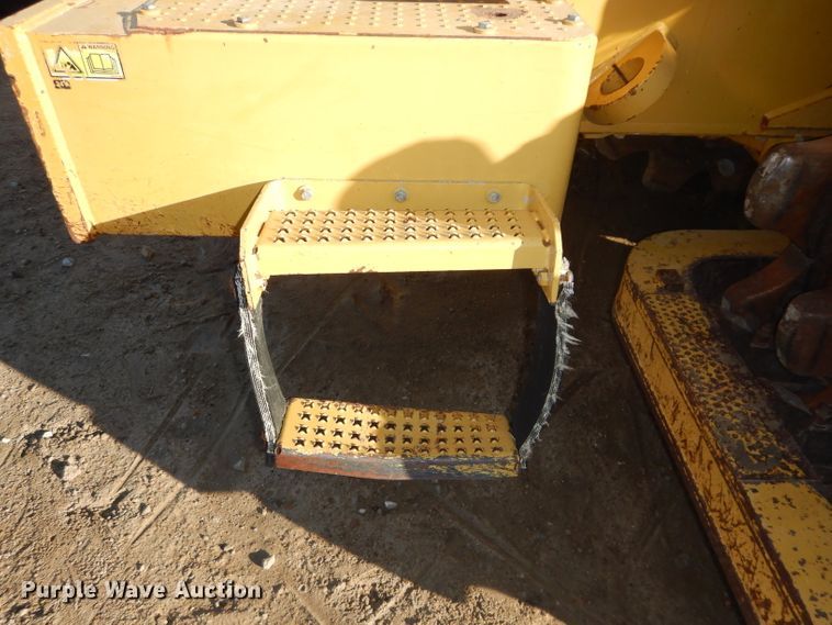 image for item DH2718 2008 Caterpillar 815F Series II soil compactor
