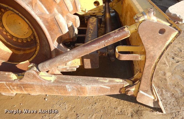 image for item DH2718 2008 Caterpillar 815F Series II soil compactor