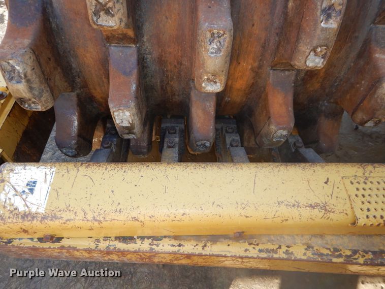 image for item DH2718 2008 Caterpillar 815F Series II soil compactor