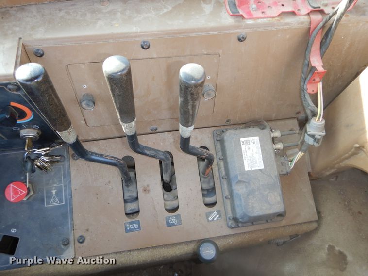 image for item DH2719 2000 Caterpillar 615C Series II elevating scraper