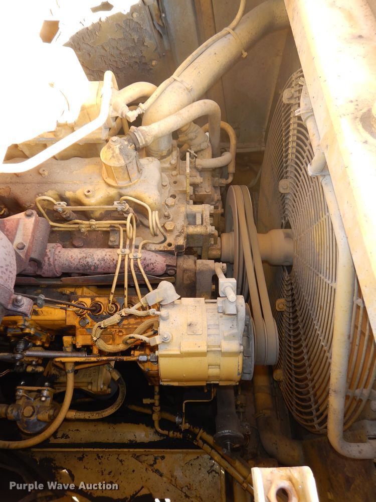 image for item DH2719 2000 Caterpillar 615C Series II elevating scraper