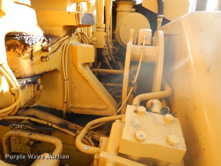 image for item DH2719 2000 Caterpillar 615C Series II elevating scraper