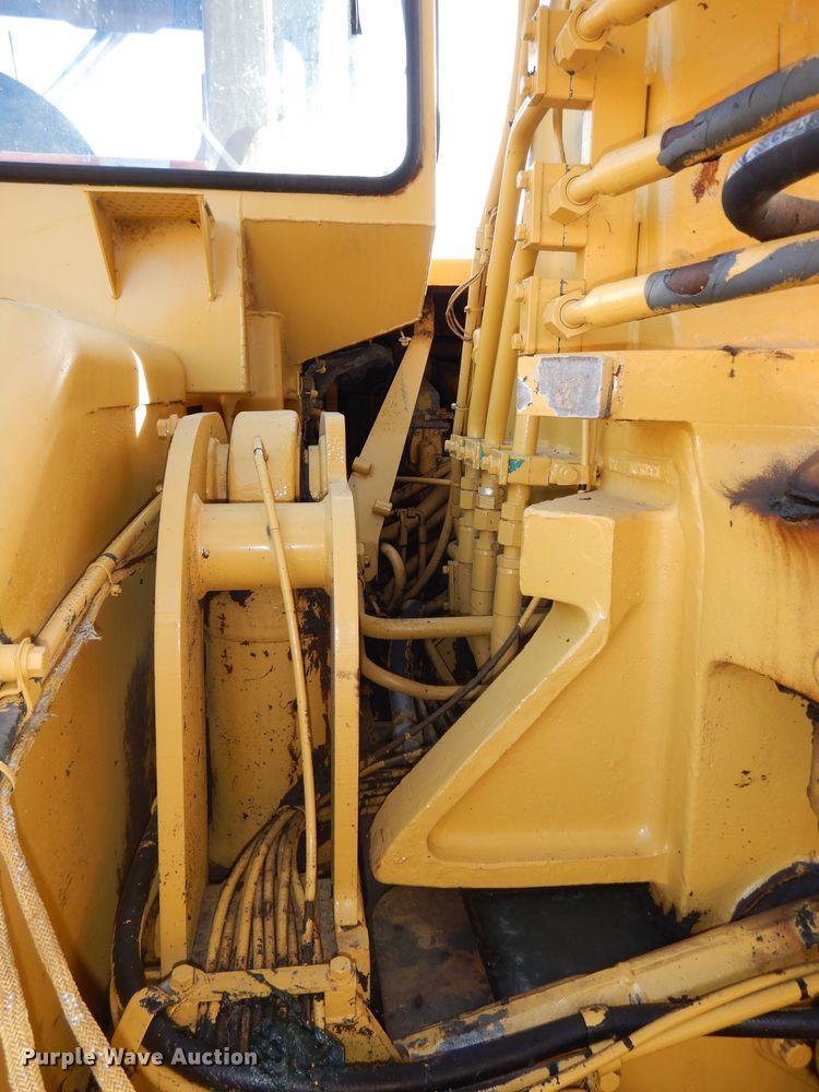 image for item DH2719 2000 Caterpillar 615C Series II elevating scraper