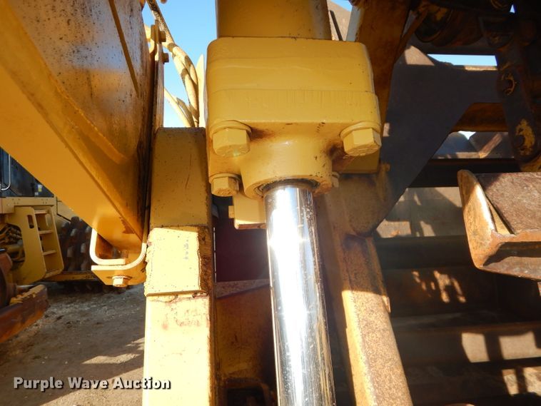 image for item DH2719 2000 Caterpillar 615C Series II elevating scraper