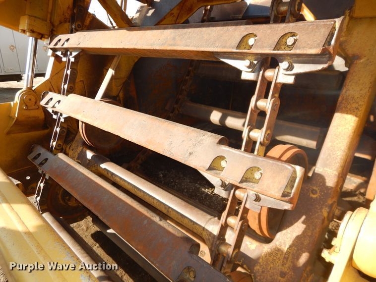 image for item DH2719 2000 Caterpillar 615C Series II elevating scraper