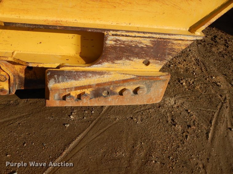 image for item DH2719 2000 Caterpillar 615C Series II elevating scraper