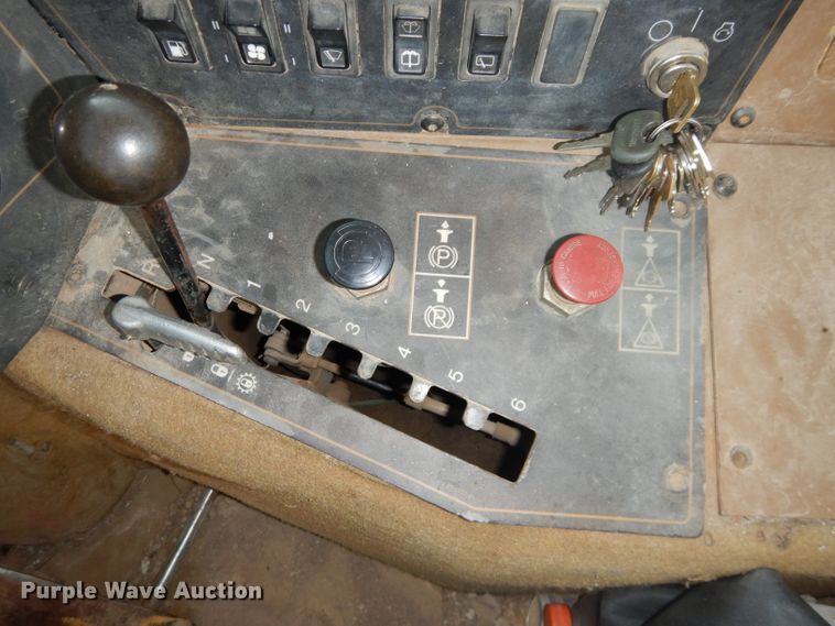 image for item DH2720 2003 Caterpillar 615C Series II elevating scraper