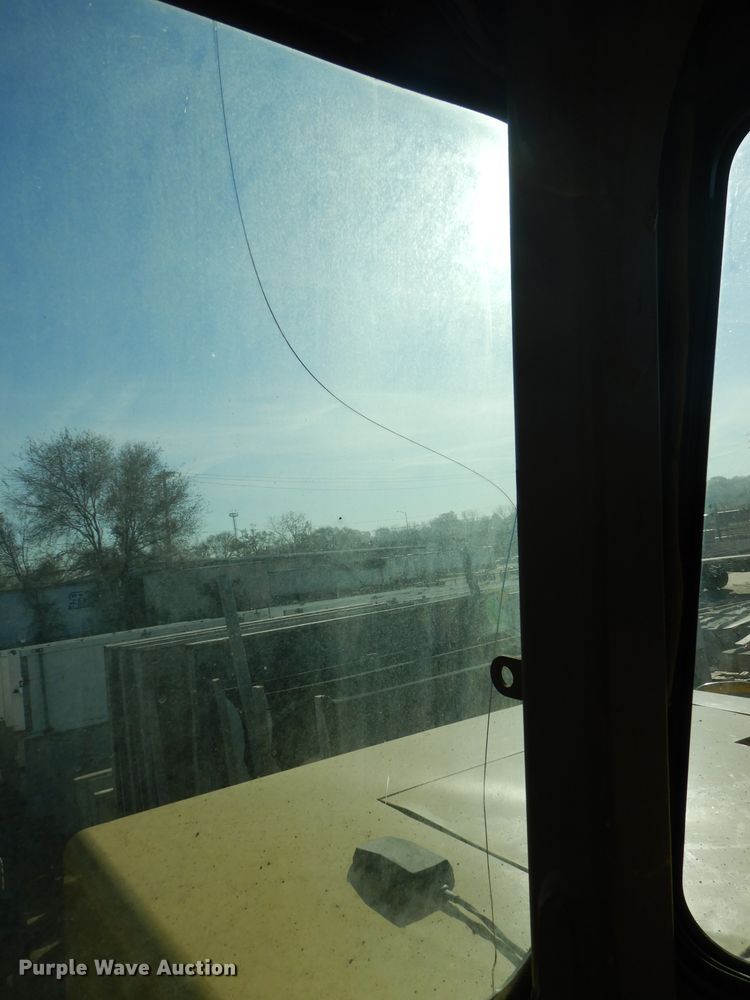 image for item DH2720 2003 Caterpillar 615C Series II elevating scraper