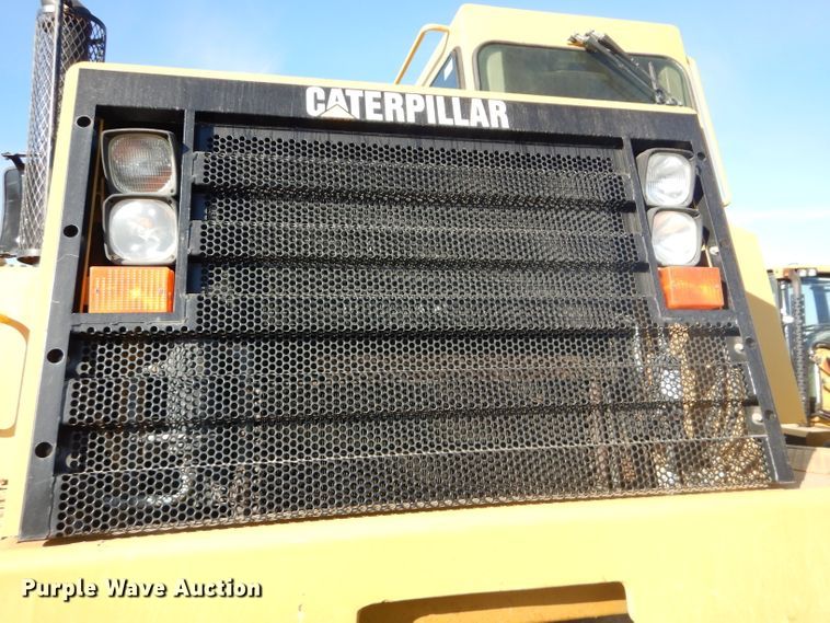 image for item DH2720 2003 Caterpillar 615C Series II elevating scraper