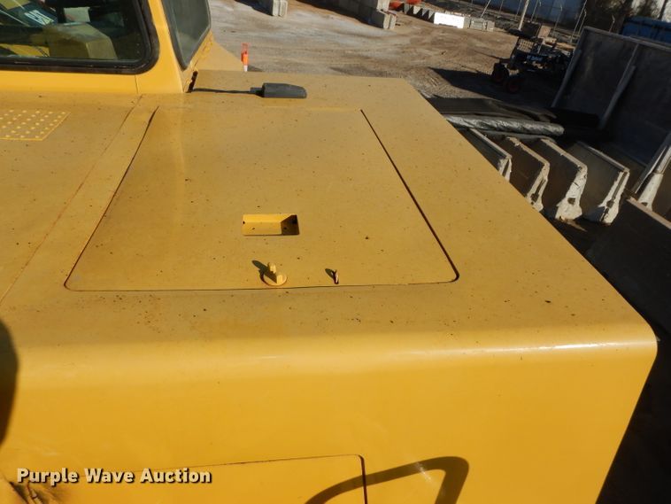 image for item DH2720 2003 Caterpillar 615C Series II elevating scraper