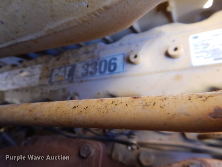 image for item DH2720 2003 Caterpillar 615C Series II elevating scraper