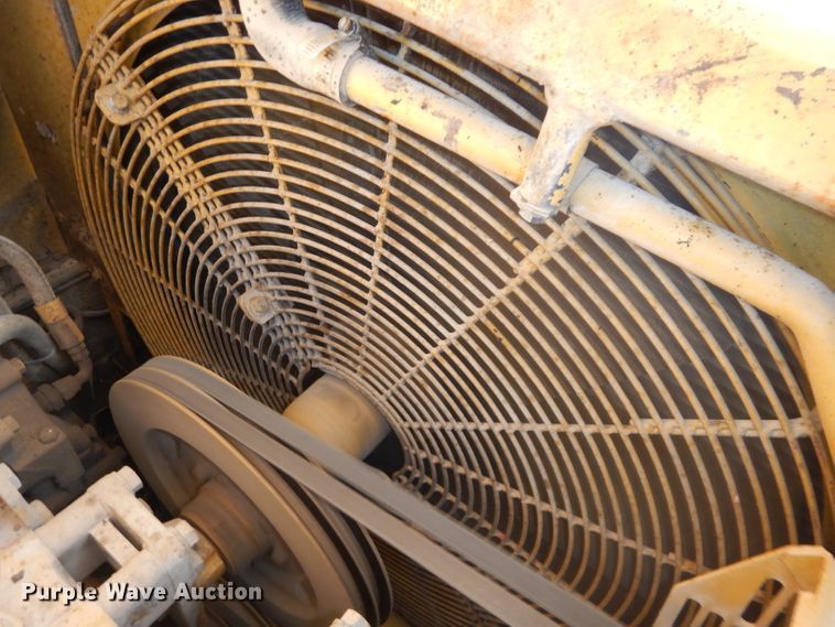 image for item DH2720 2003 Caterpillar 615C Series II elevating scraper