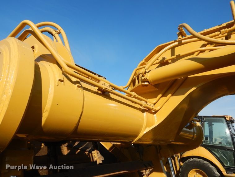 image for item DH2720 2003 Caterpillar 615C Series II elevating scraper