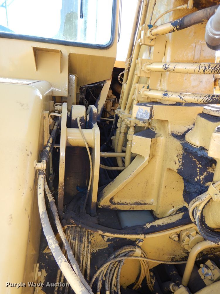 image for item DH2720 2003 Caterpillar 615C Series II elevating scraper