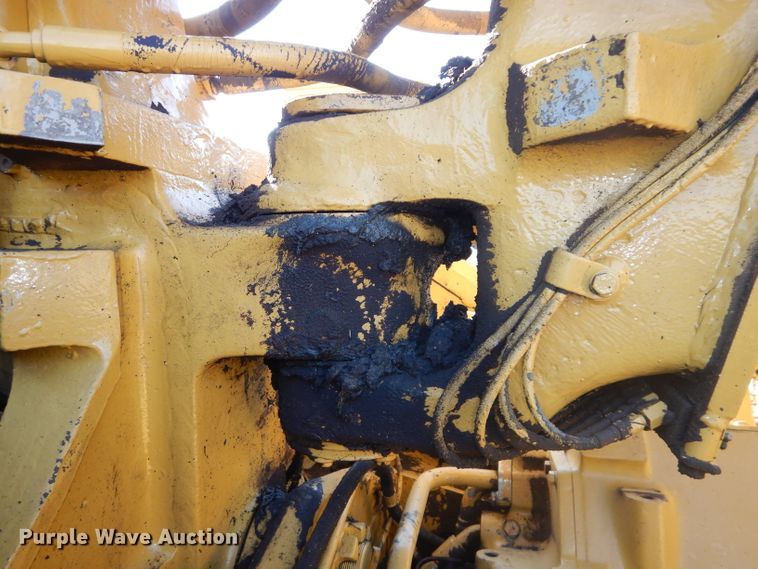 image for item DH2720 2003 Caterpillar 615C Series II elevating scraper