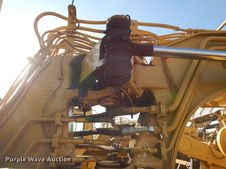 image for item DH2720 2003 Caterpillar 615C Series II elevating scraper