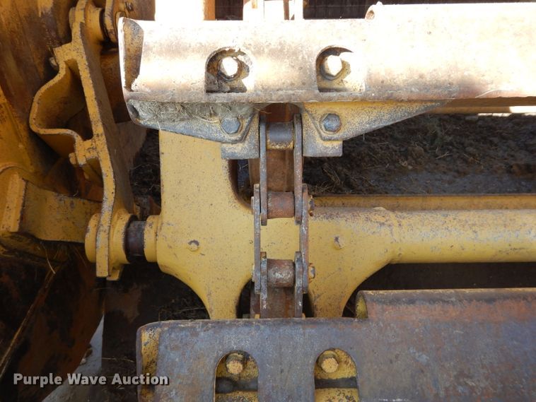 image for item DH2720 2003 Caterpillar 615C Series II elevating scraper