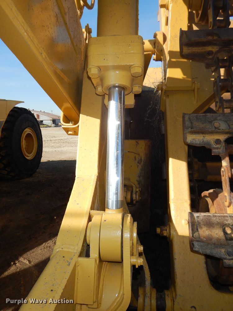 image for item DH2720 2003 Caterpillar 615C Series II elevating scraper