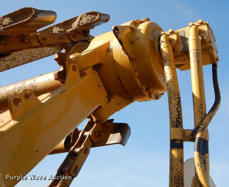 image for item DH2720 2003 Caterpillar 615C Series II elevating scraper