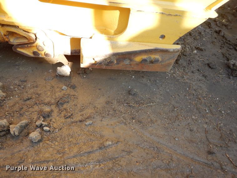 image for item DH2720 2003 Caterpillar 615C Series II elevating scraper