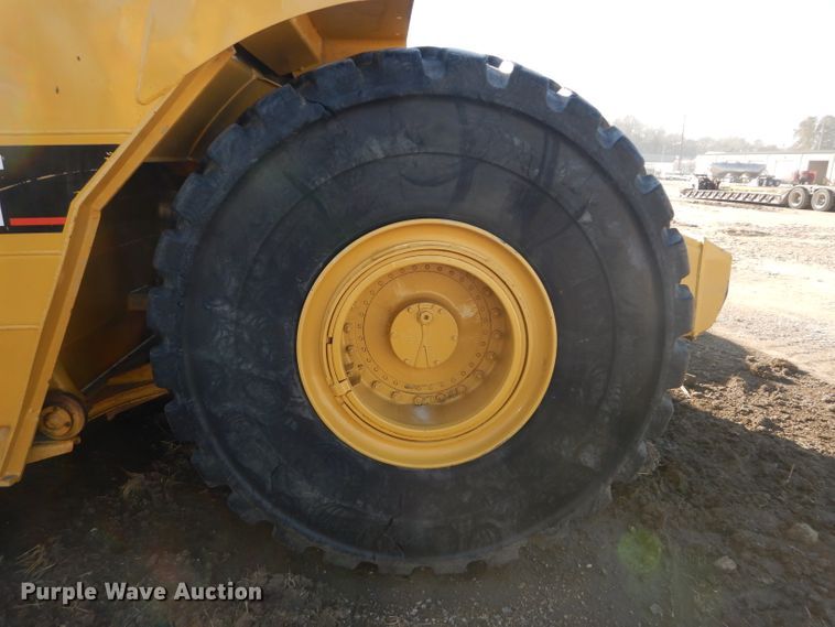 image for item DH2720 2003 Caterpillar 615C Series II elevating scraper