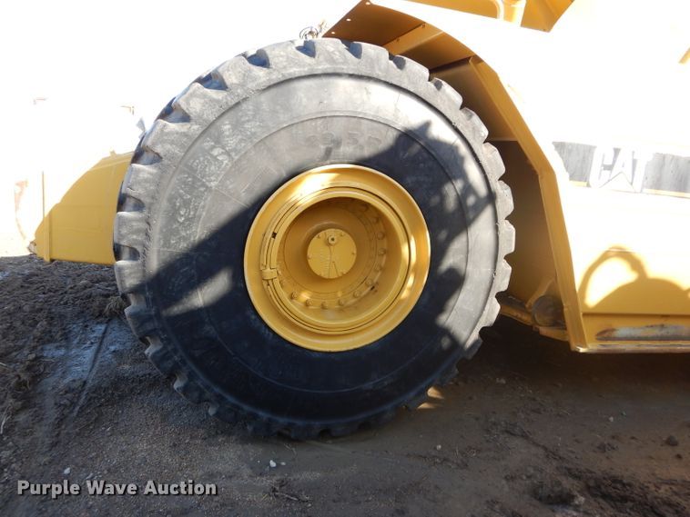 image for item DH2720 2003 Caterpillar 615C Series II elevating scraper