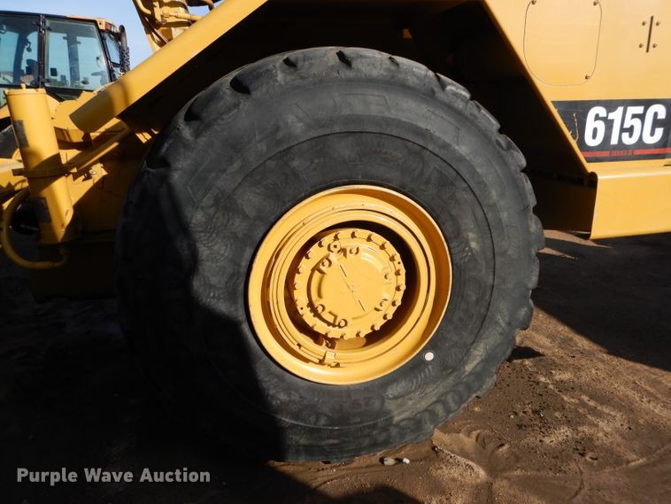 image for item DH2720 2003 Caterpillar 615C Series II elevating scraper