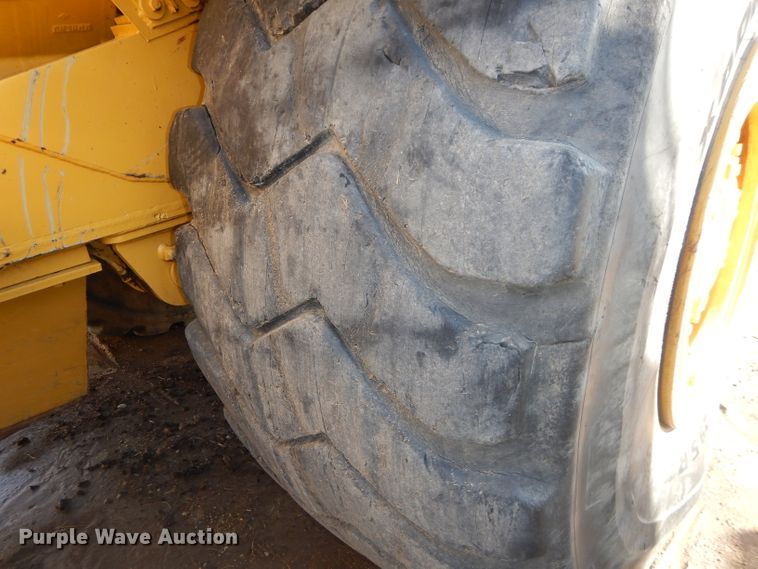 image for item DH2720 2003 Caterpillar 615C Series II elevating scraper