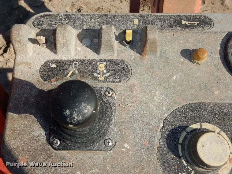 image for item DH2722 2002 JLG 860SJ boom lift